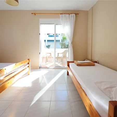 2 Bedroom 50 Meters From The Siviri